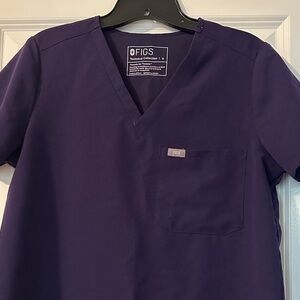 Catarina™ - One-Pocke Scrub Top-S / Purple
Jam